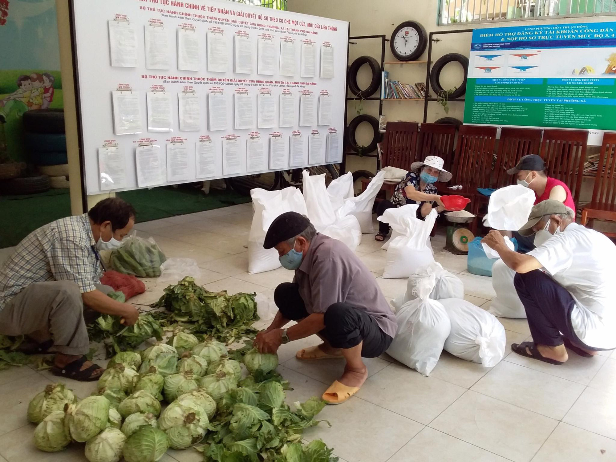 Đảm bảo cung ứng thực phẩm thiết yếu cho người dân Hồ Chí Minh